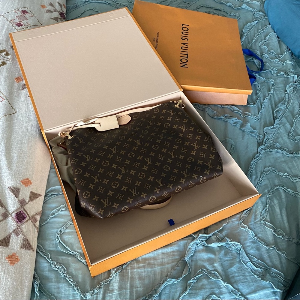 Louise Vuitton Gracefull MM